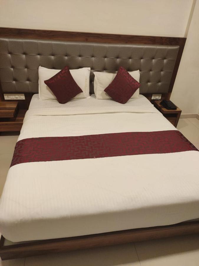 Hotel Powai Comfort มุมไบ ภายนอก รูปภาพ